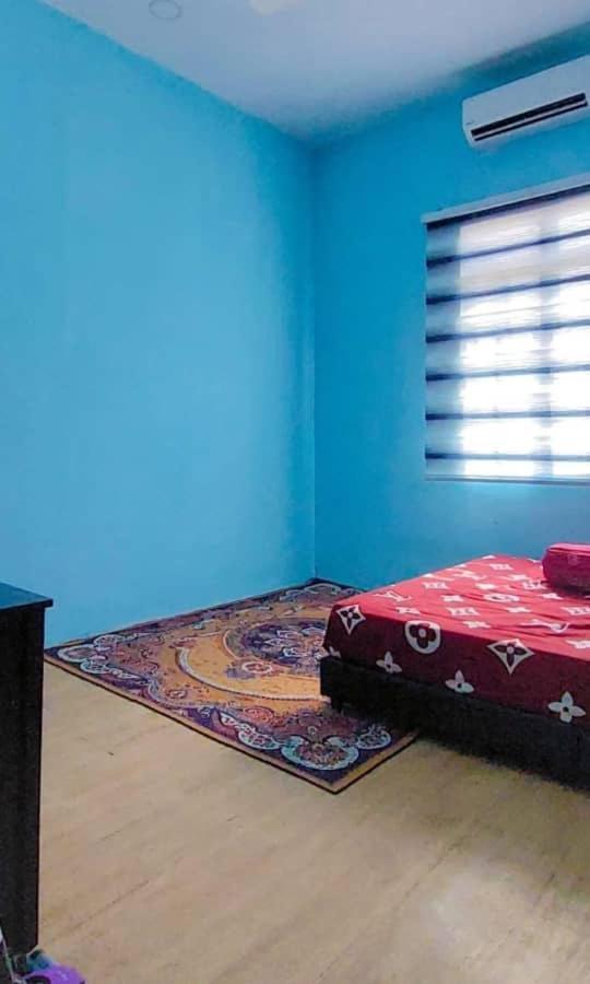 Teratak Kayu Homestay Batu Pahat Exterior foto
